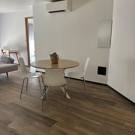 Rez De Grand T2 Apartment *