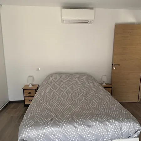 Rez De Grand T2 Apartment Sarrola-Carcopino